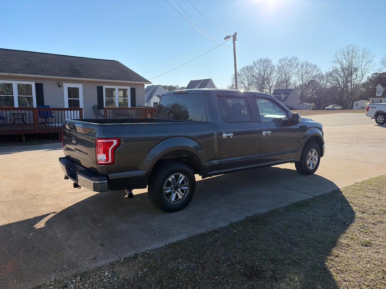 Ford F-150 XLT SuperCrew 5.5-ft. Bed 2WD 2016