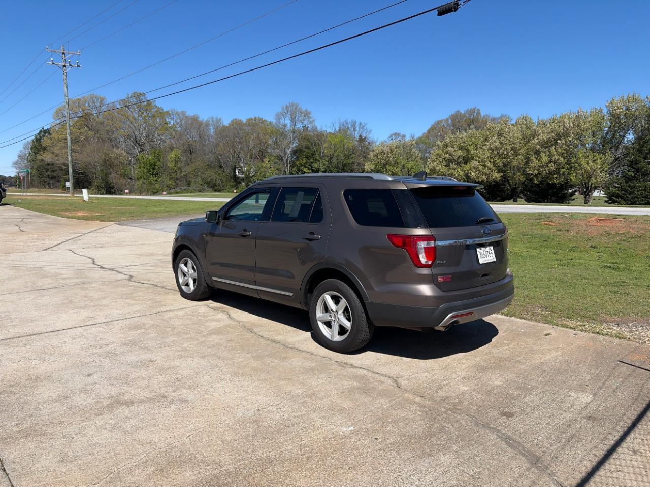 Ford Explorer XLT 4WD 2016