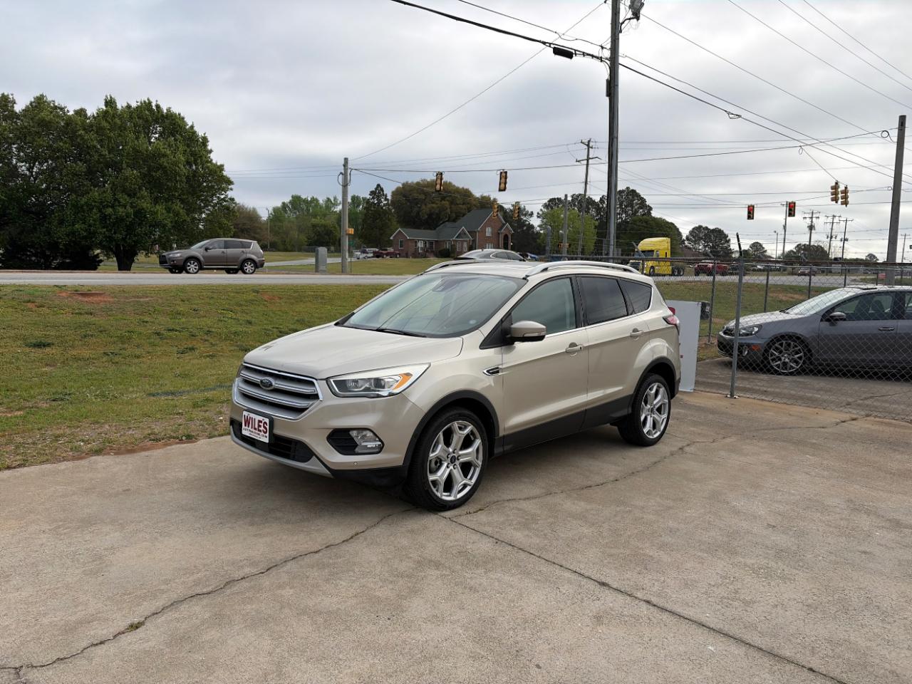 Ford Escape Titanium 4WD 2018