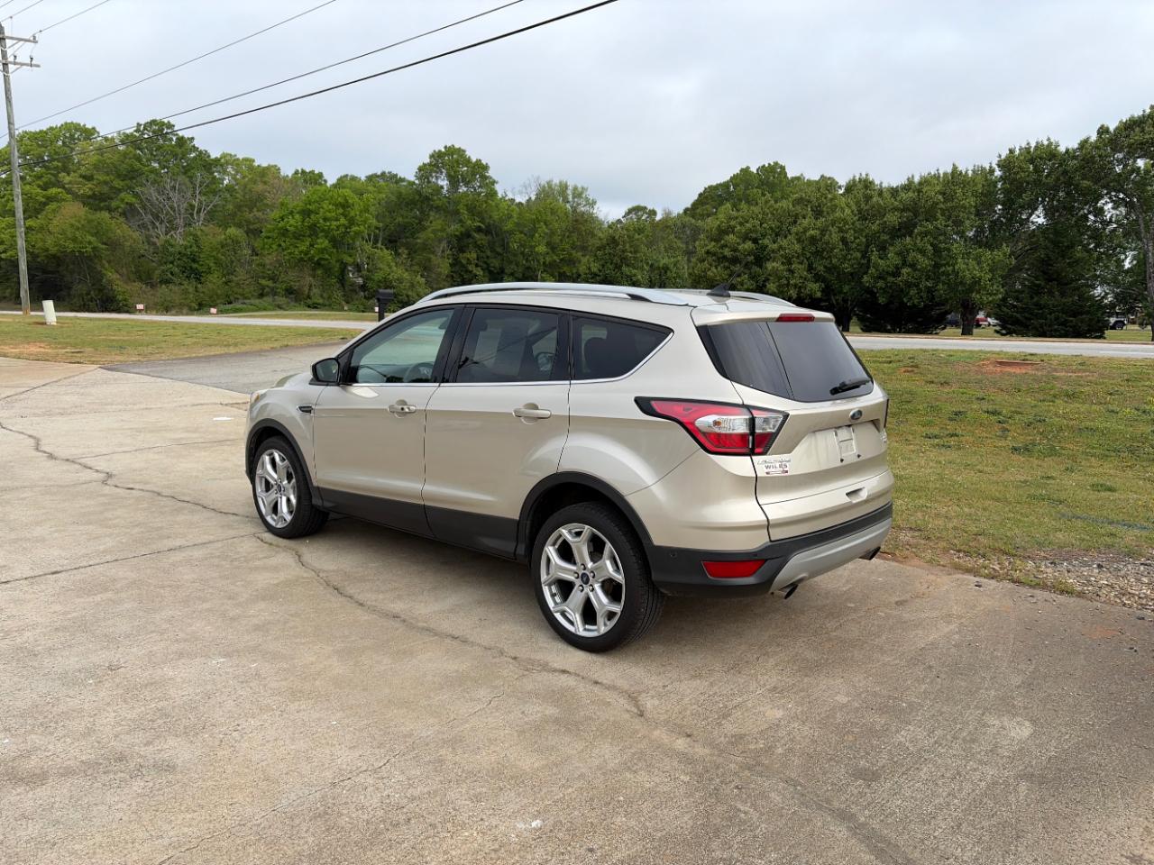Ford Escape Titanium 4WD 2018