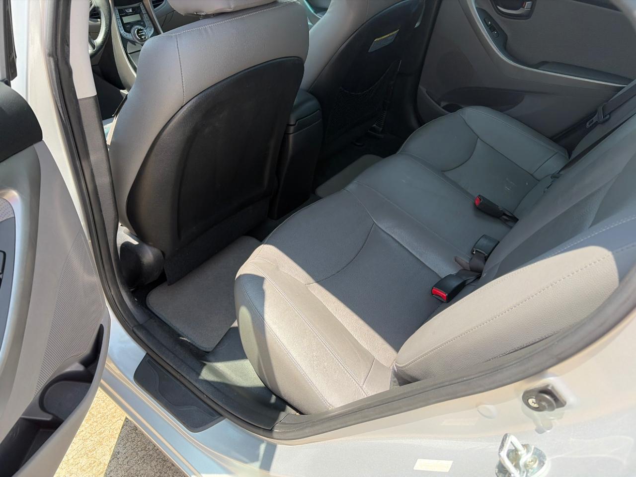 Hyundai Elantra Limited 2013