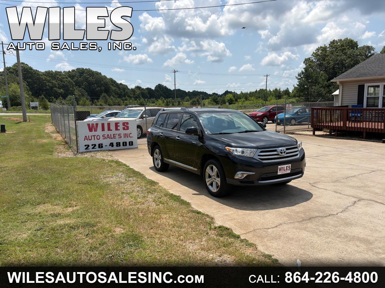 Toyota Highlander Limited 2WD 2011