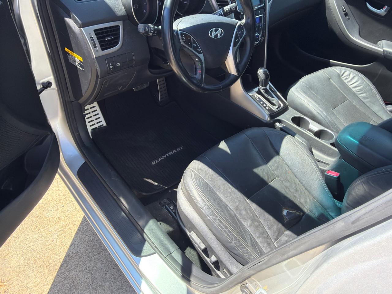 Hyundai Elantra GT A/T 2013