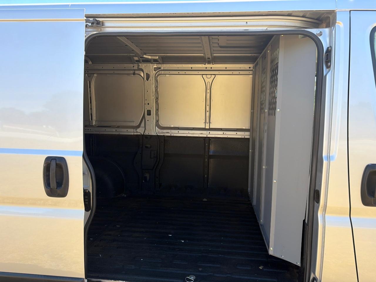 RAM Promaster 1500 Low Roof Tradesman 136-in. WB 2019