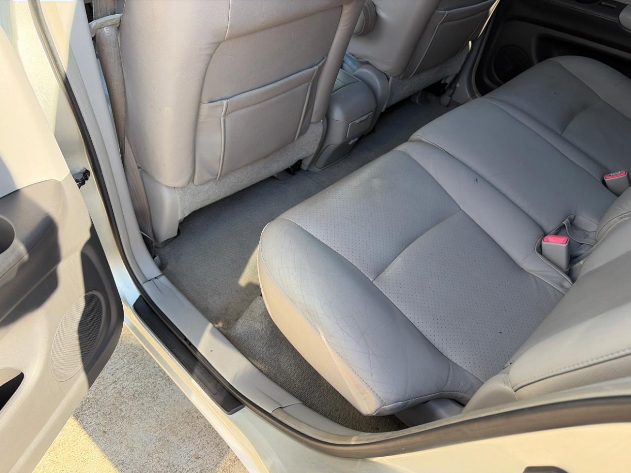 Toyota Highlander V6 2WD 2005
