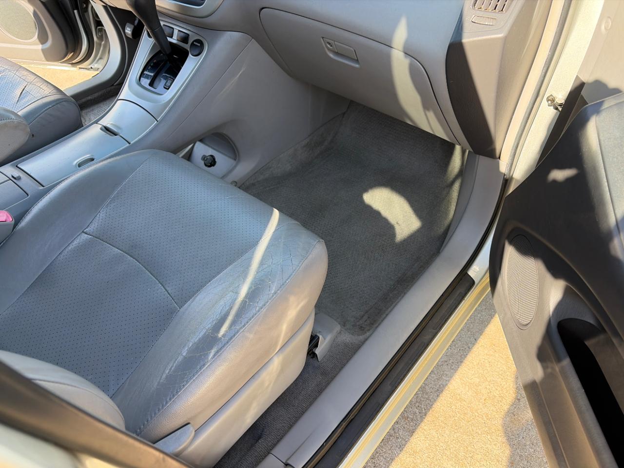 Toyota Highlander V6 2WD 2005