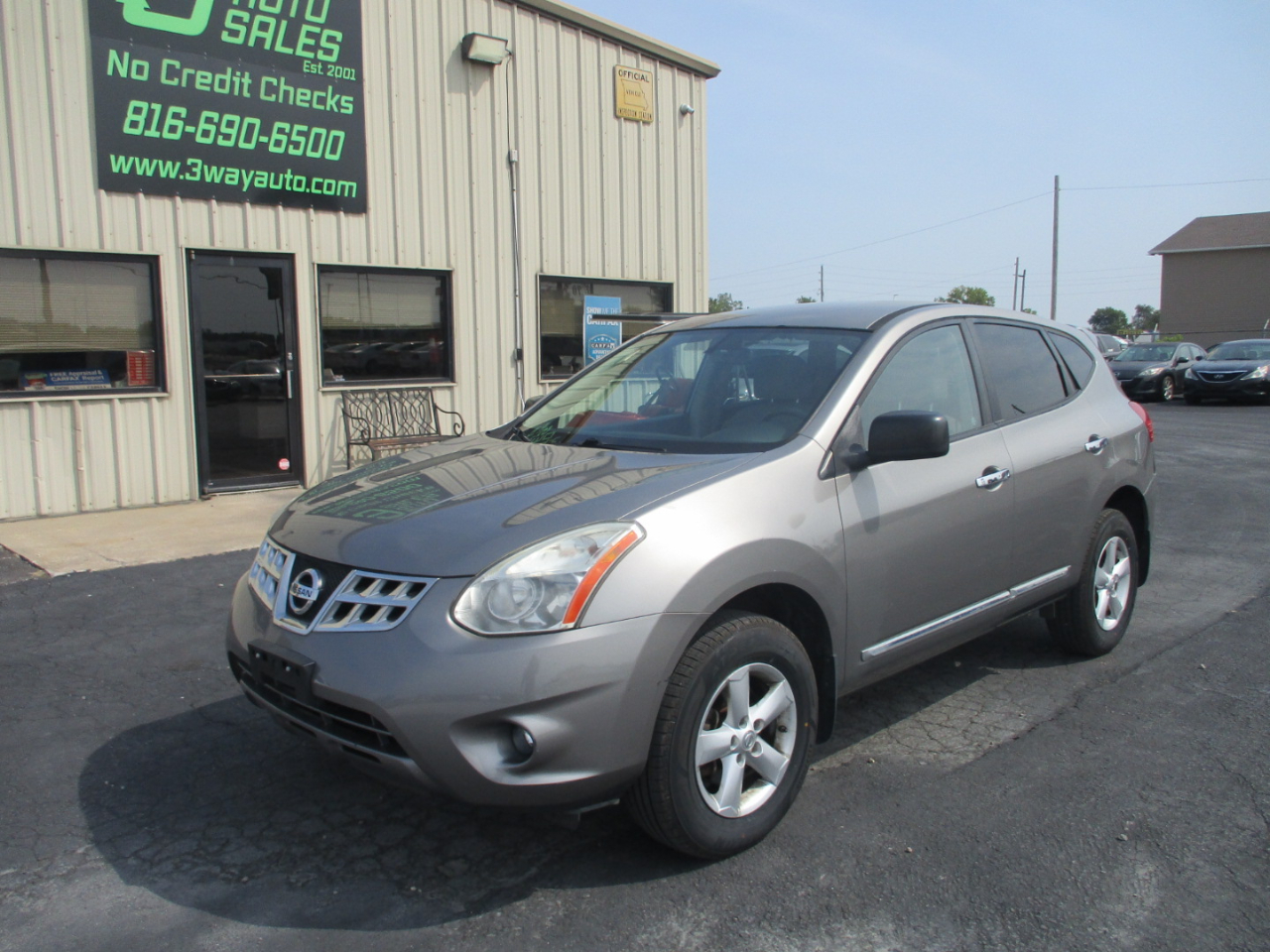 2012 Nissan Rogue S's photo