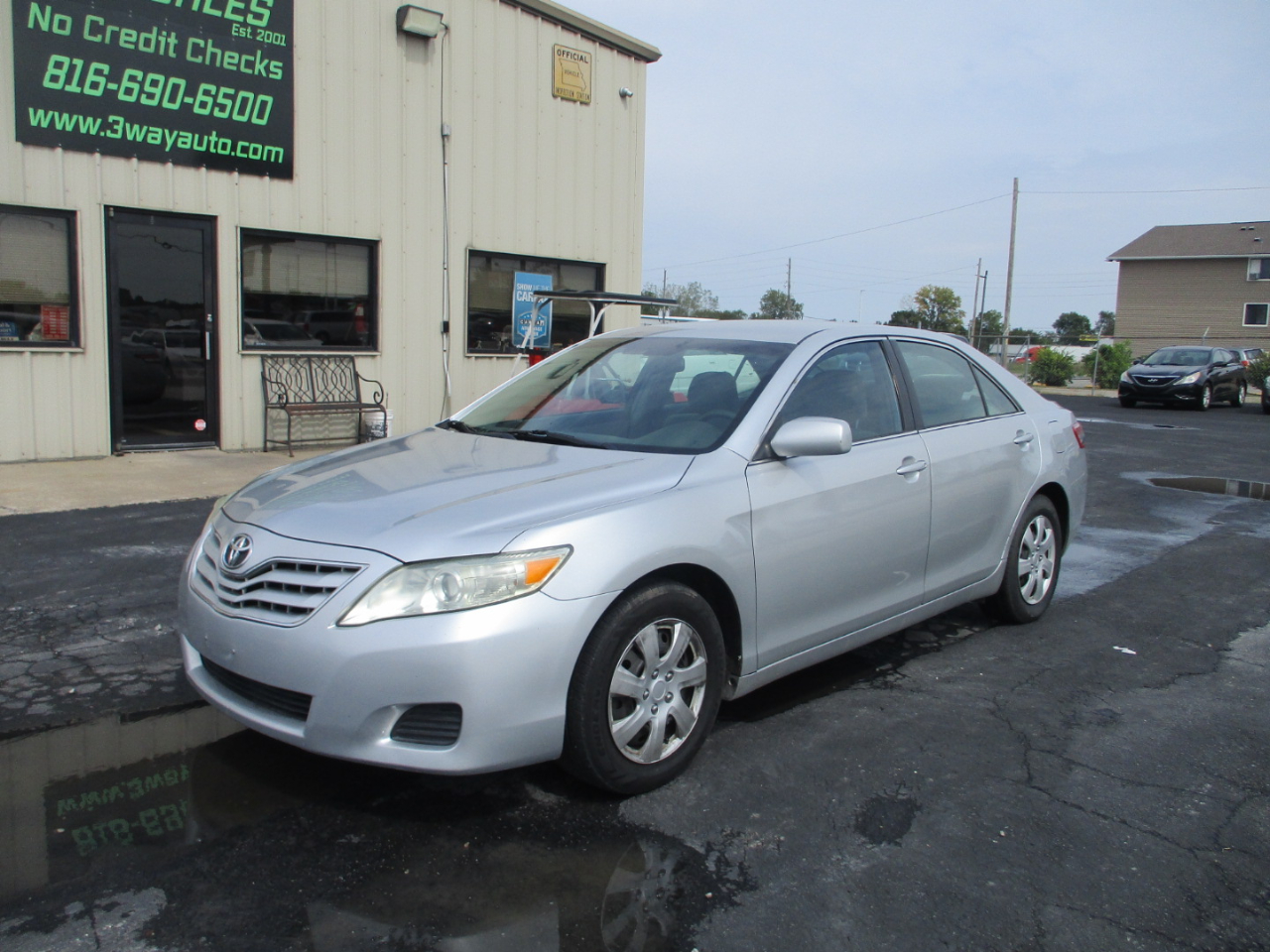 Toyota Camry SE 6-Spd MT 2010