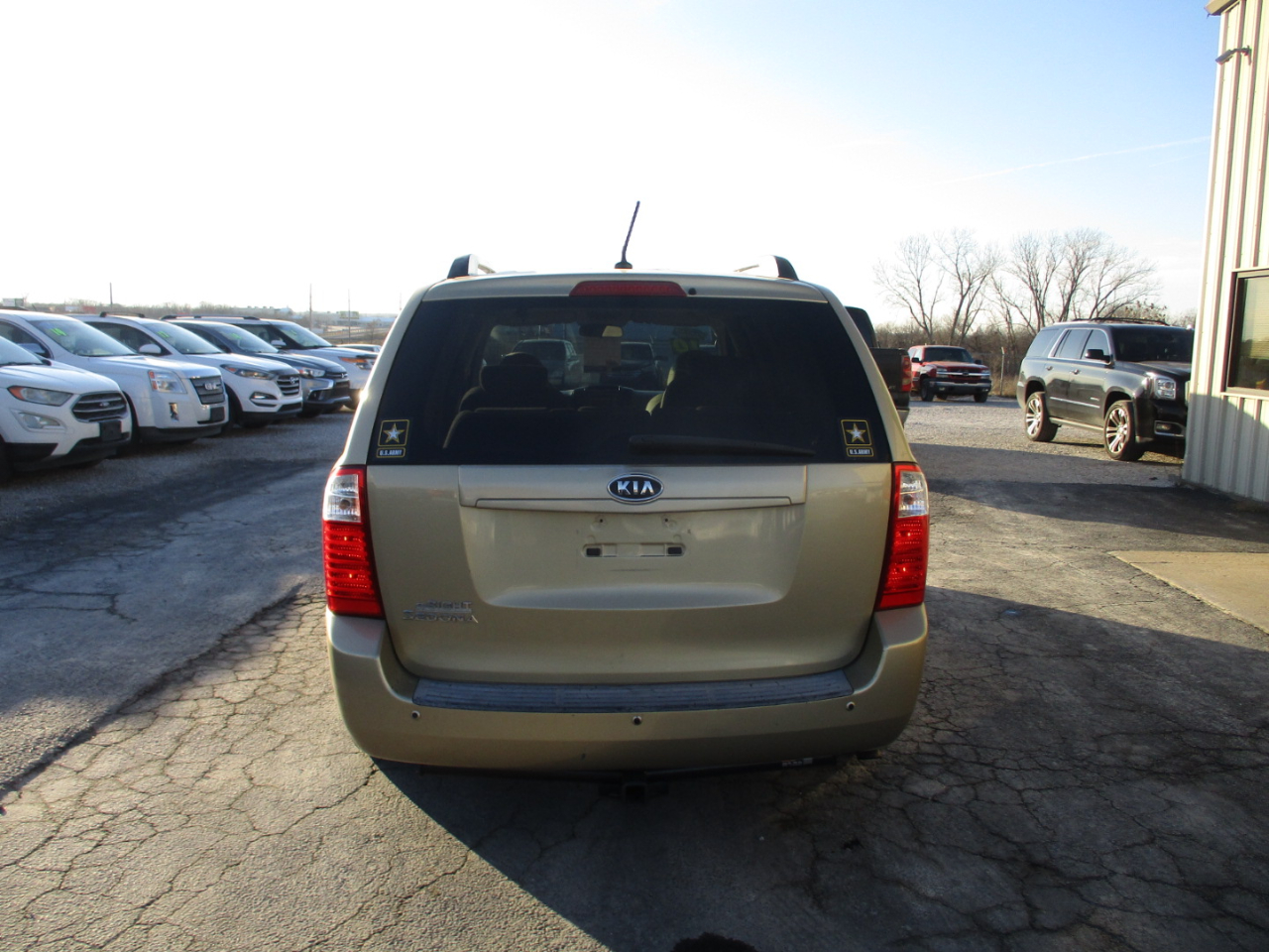 Kia Sedona LX LWB 2010