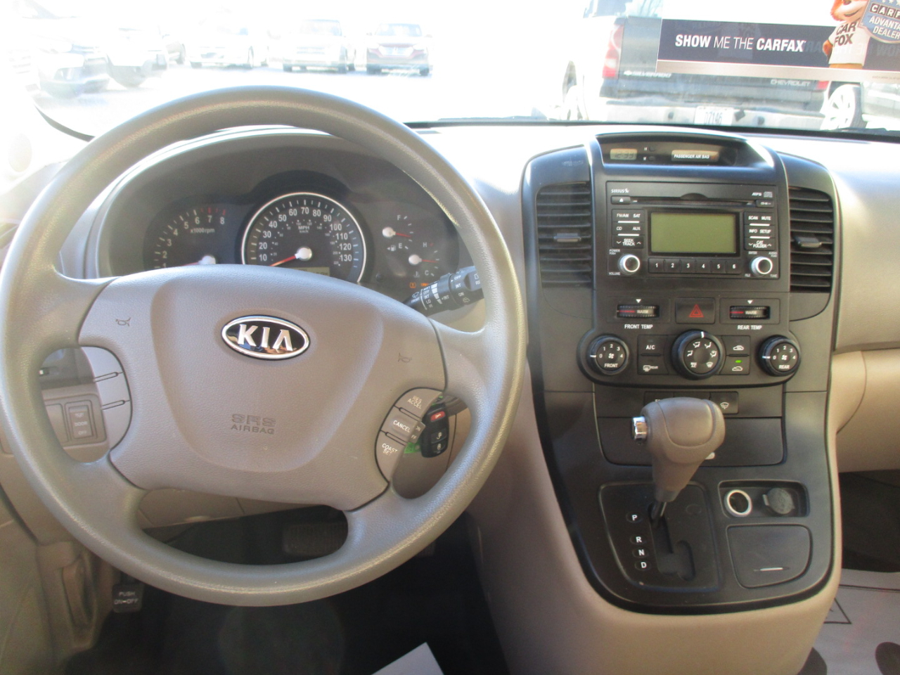 Kia Sedona LX LWB 2010