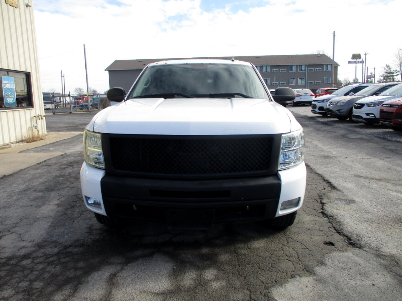 Chevrolet Silverado 1500 LT Crew Cab 2WD 2011