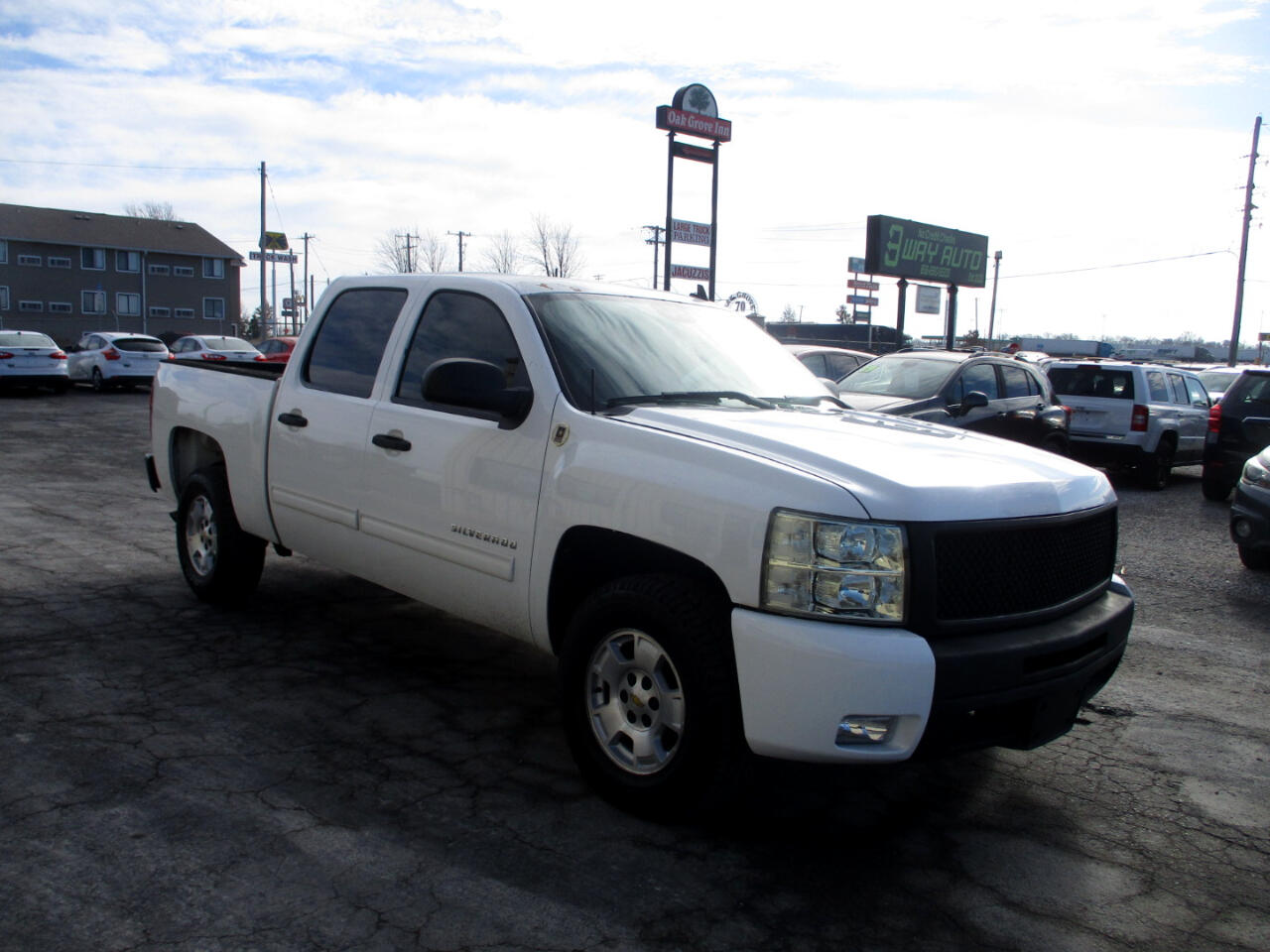 Chevrolet Silverado 1500 LT Crew Cab 2WD 2011