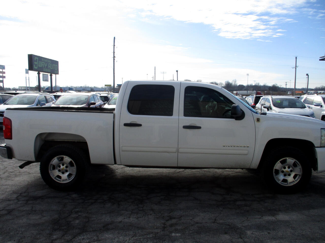 Chevrolet Silverado 1500 LT Crew Cab 2WD 2011