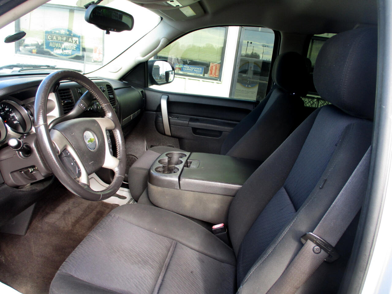 Chevrolet Silverado 1500 LT Crew Cab 2WD 2011