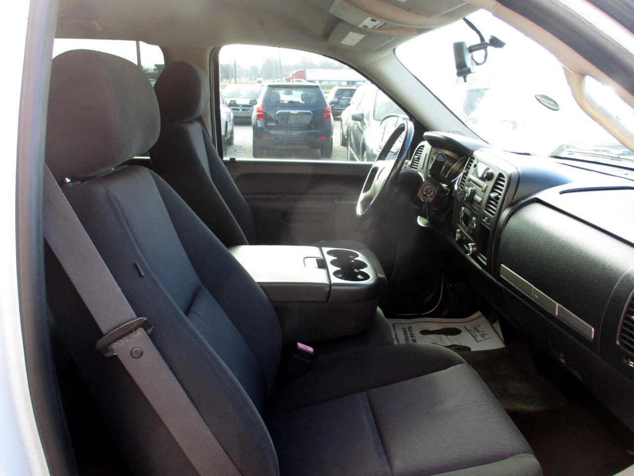 Chevrolet Silverado 1500 LT Crew Cab 2WD 2011