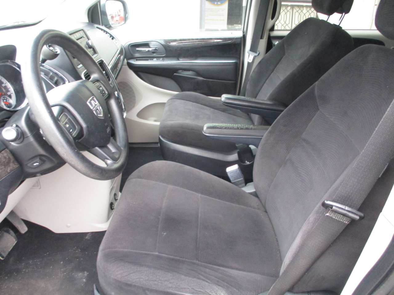 Dodge Grand Caravan Mainstreet 2011