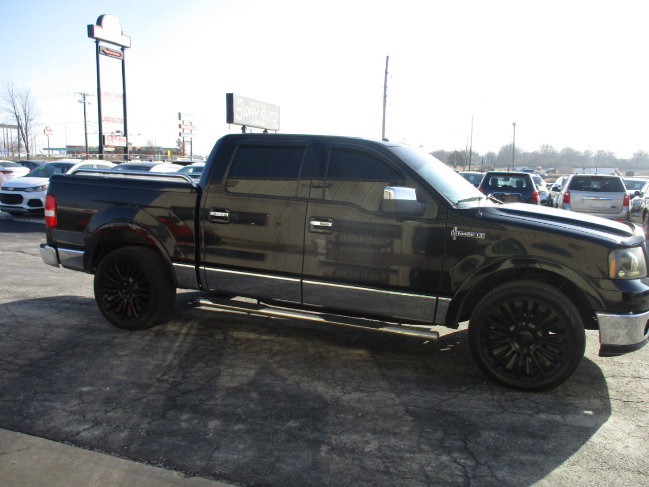 Lincoln Mark LT 2WD 2006