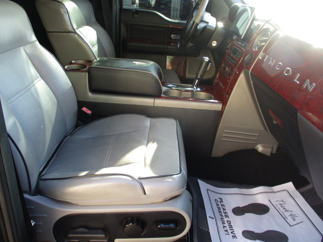 Lincoln Mark LT 2WD 2006