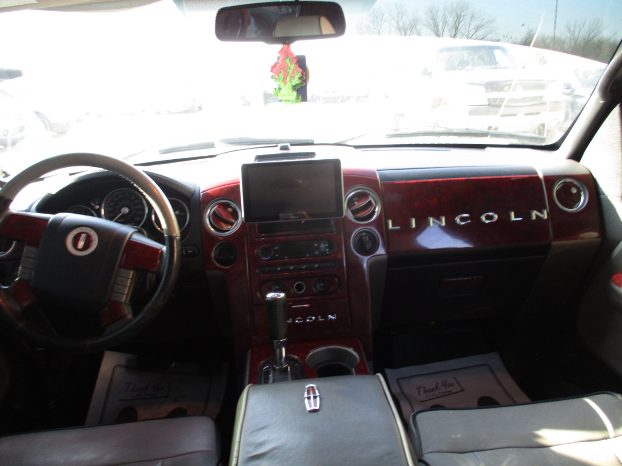 Lincoln Mark LT 2WD 2006