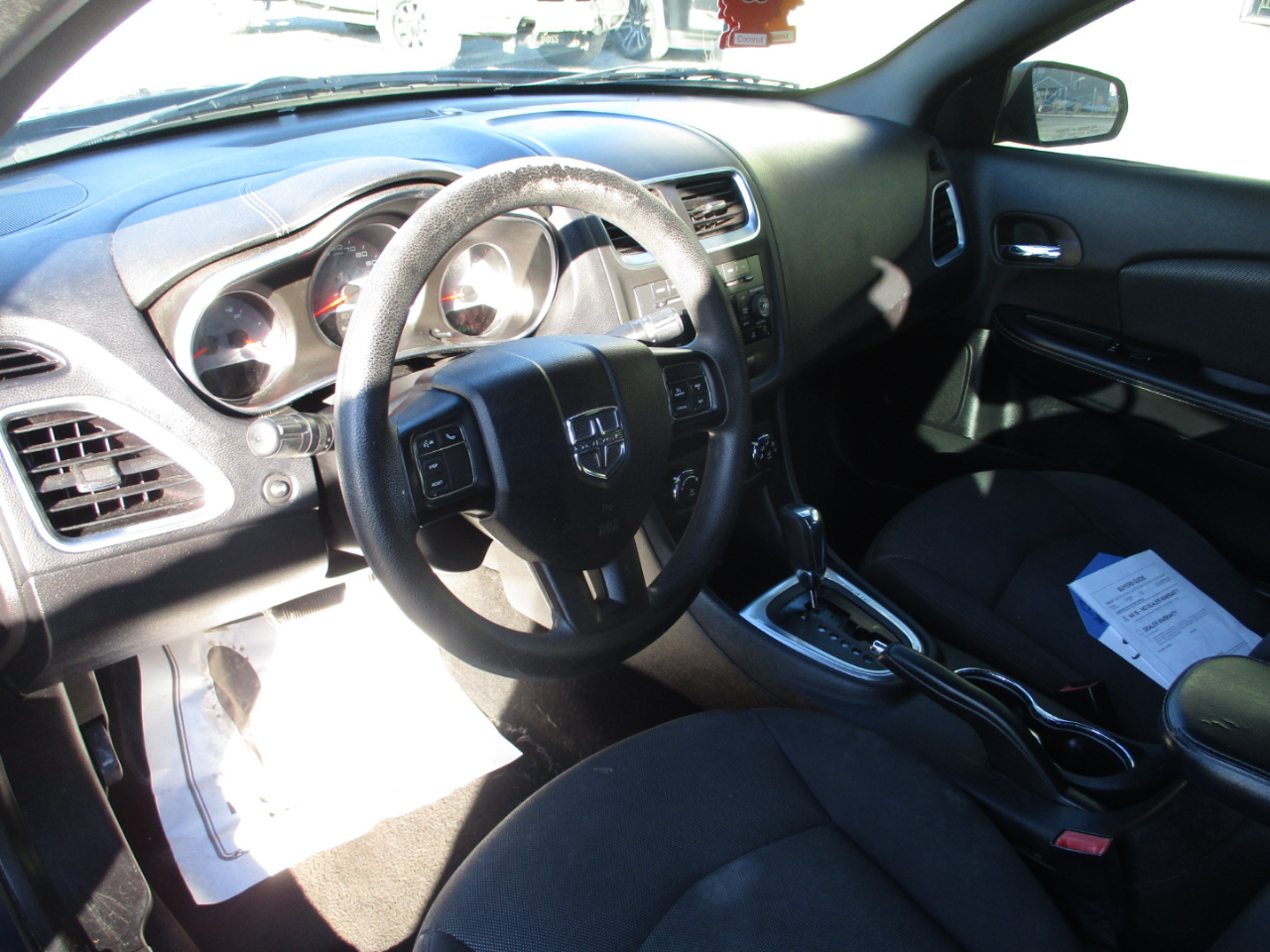 Dodge Avenger Base 2013