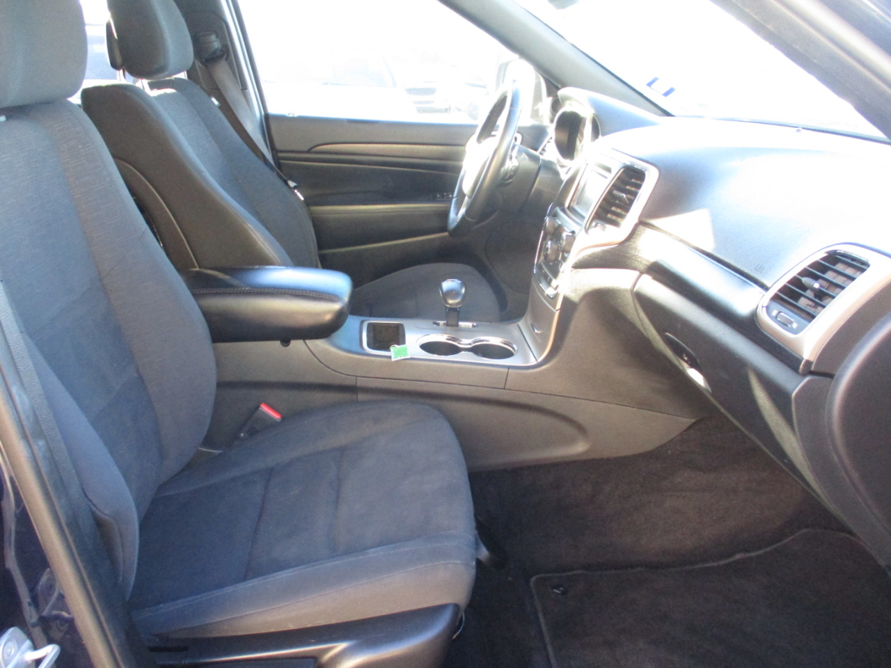 Jeep Grand Cherokee Laredo 2WD 2014