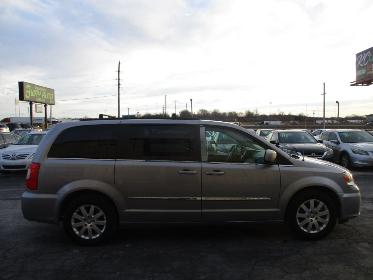 Chrysler Town & Country Touring 2016