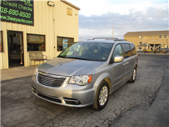 2016 Chrysler Town & Country 