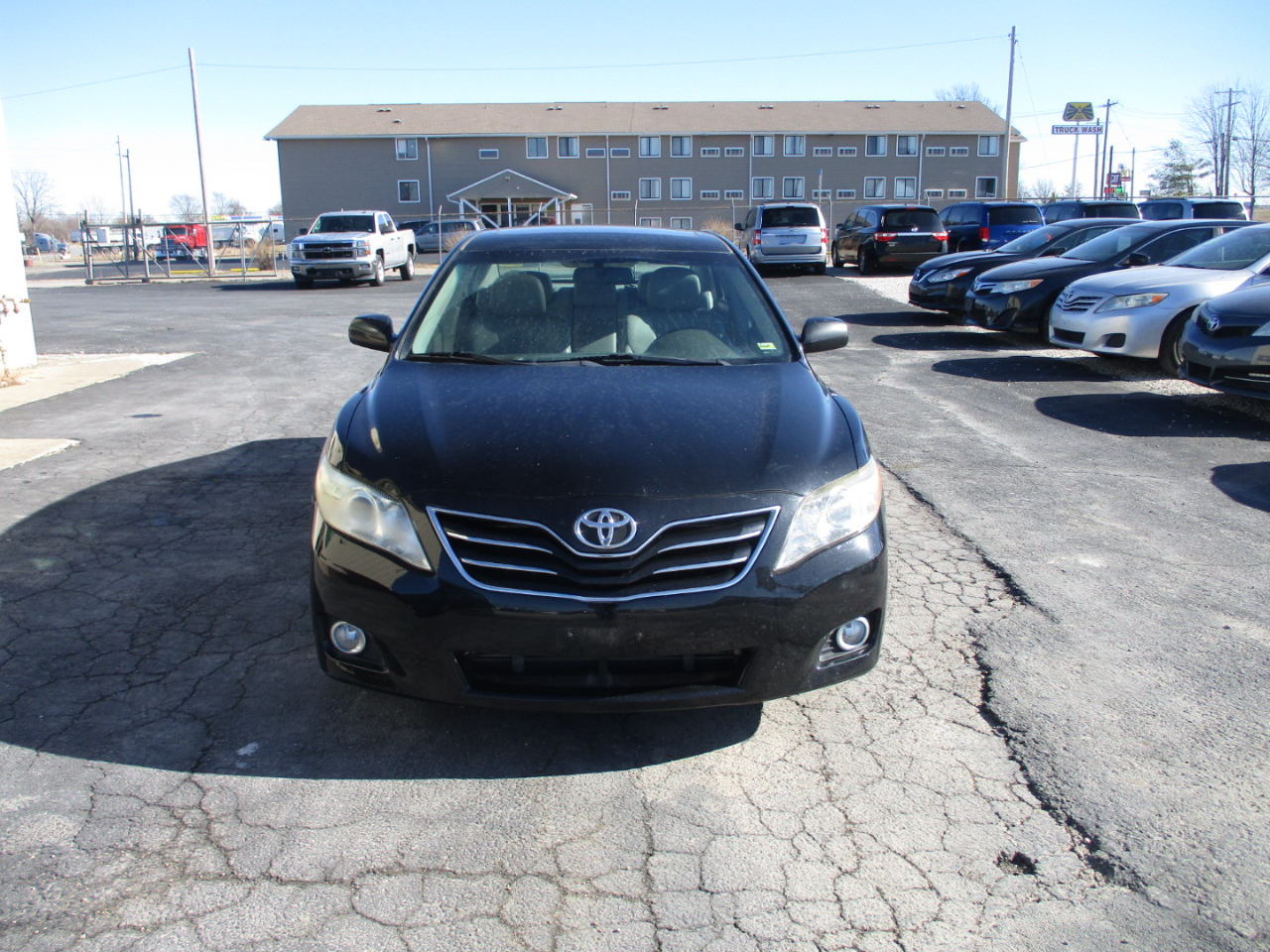 Toyota Camry Base 6-Spd AT 2011