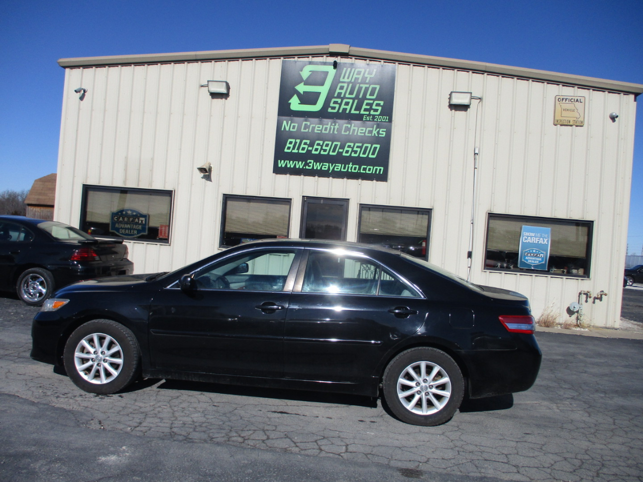 Toyota Camry Base 6-Spd AT 2011