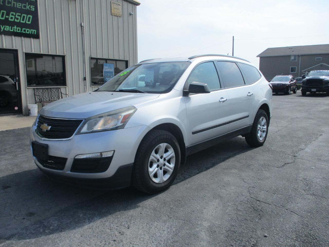 2015 Chevrolet Traverse LS FWD   