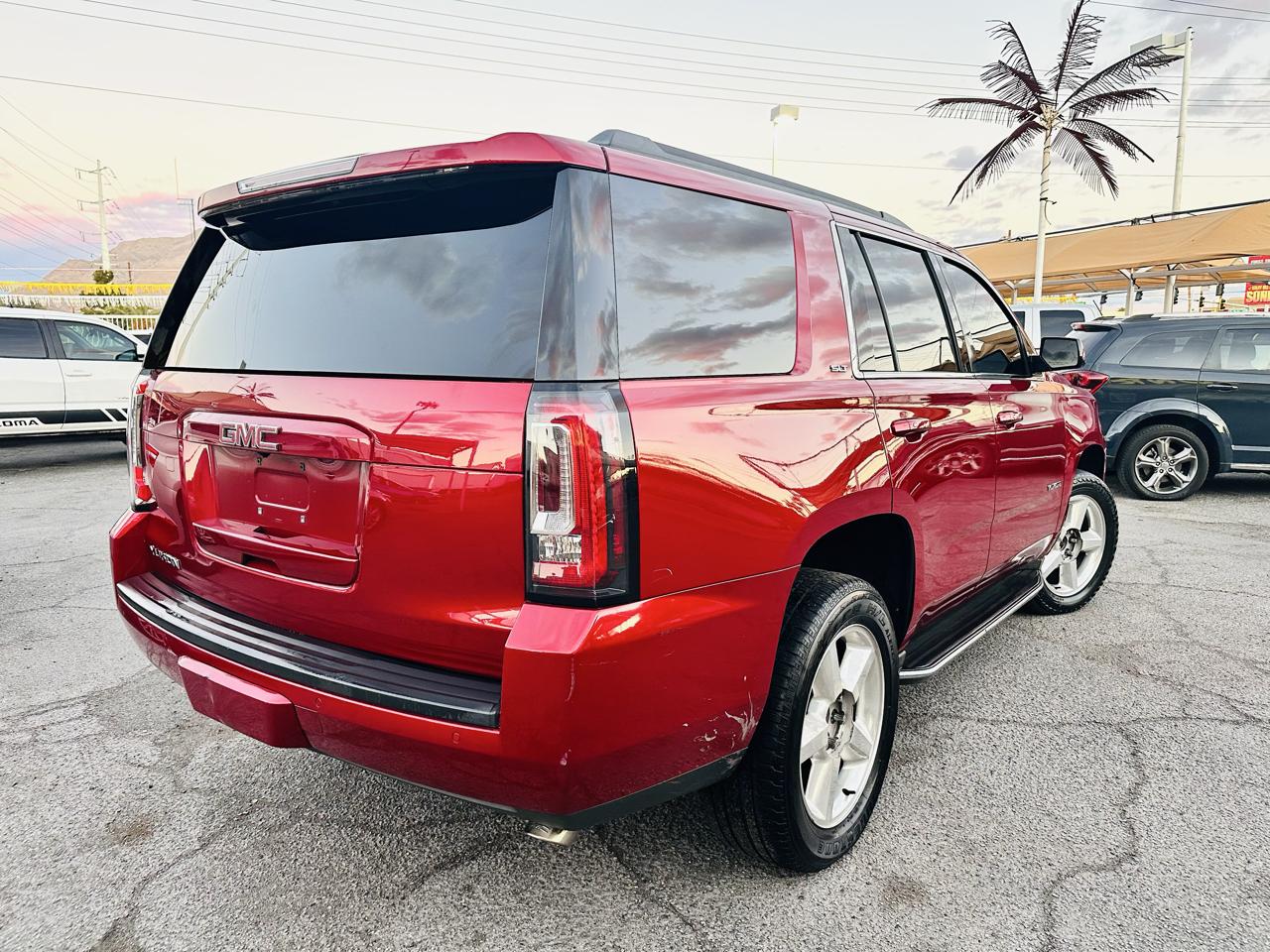 GMC Yukon 4WD 4dr SLT 2015