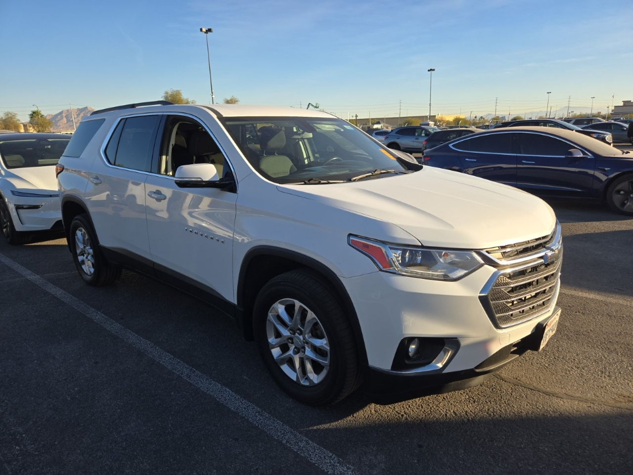 Chevrolet Traverse FWD 4dr LT Cloth w/1LT 2019