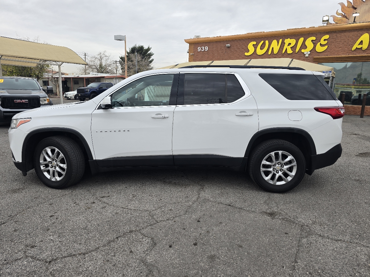 Chevrolet Traverse FWD 4dr LT Cloth w/1LT 2019