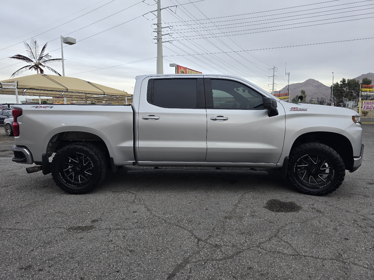 Chevrolet Silverado 1500 4WD Crew Cab 147" LT w/1LT 2021