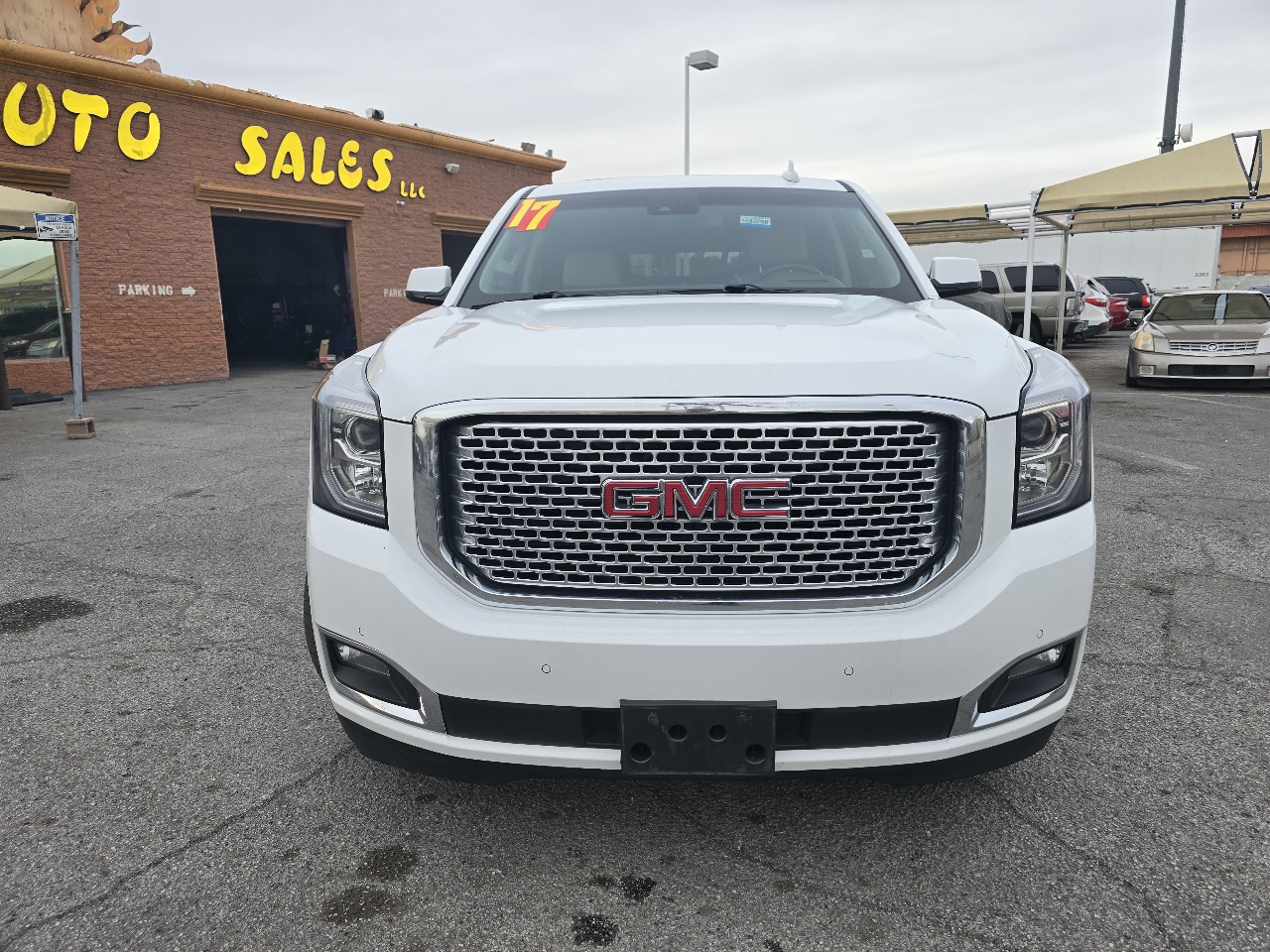 GMC Yukon XL 4WD 4dr Denali 2017