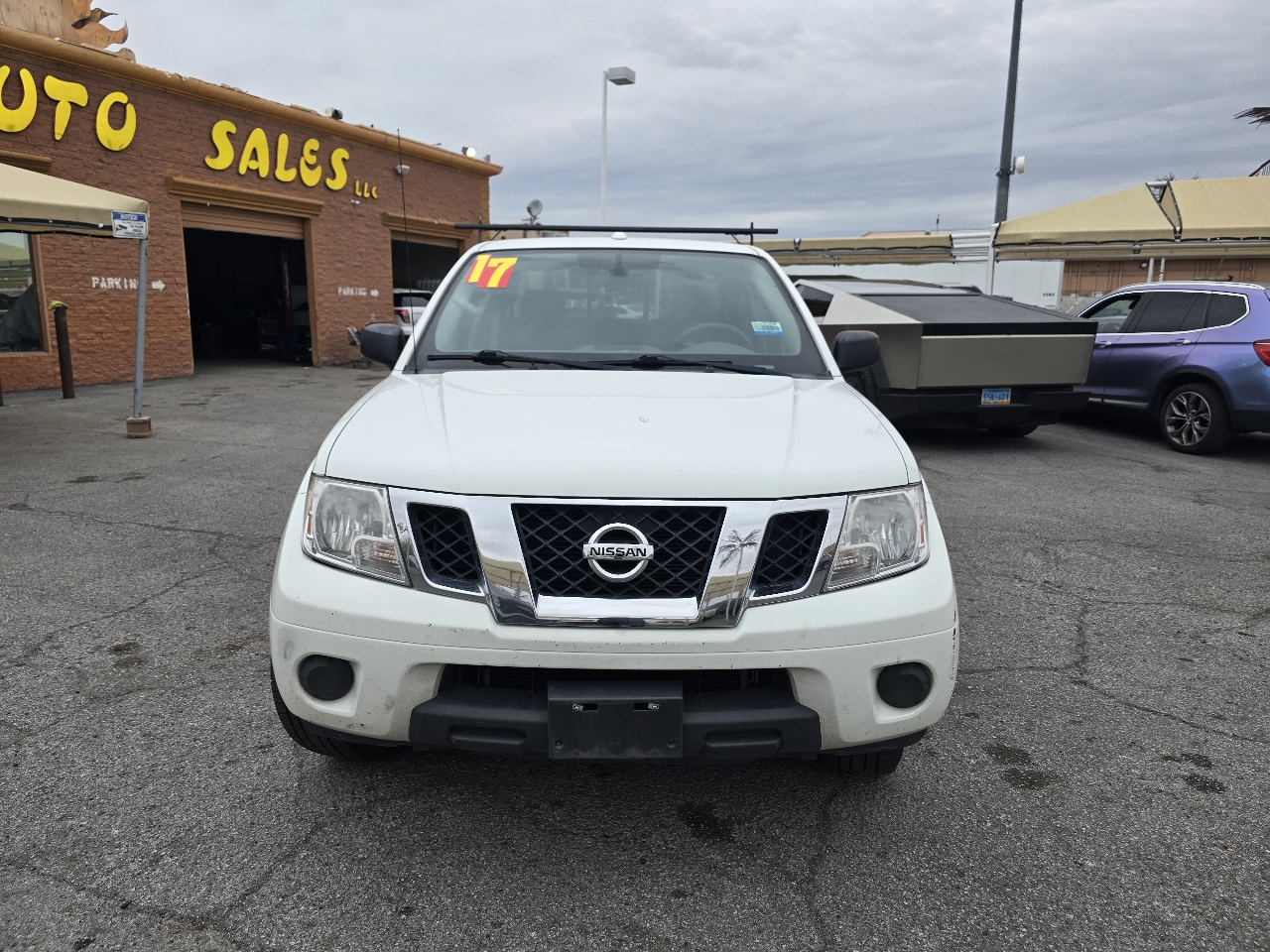 Nissan Frontier Crew Cab 4x2 SV V6 Auto 2017