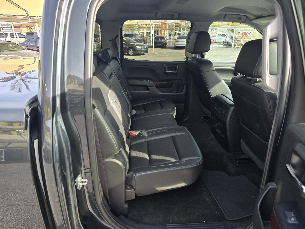 GMC Sierra 1500 2WD Crew Cab 143.5" SLT 2017