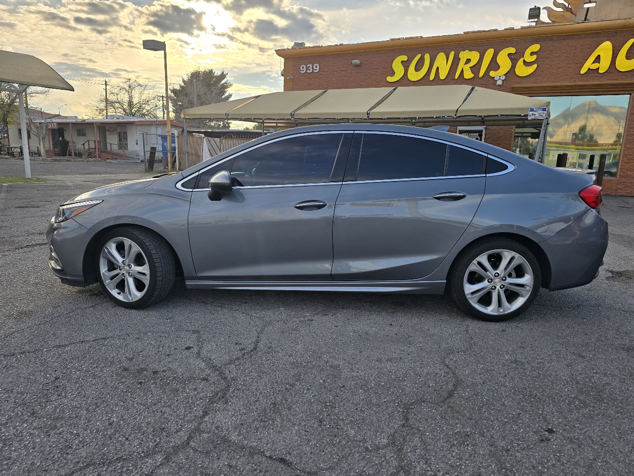 Chevrolet Cruze 4dr Sdn 1.4L Premier w/1SF 2018