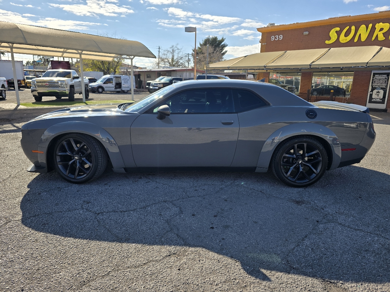 Dodge Challenger SXT RWD 2019