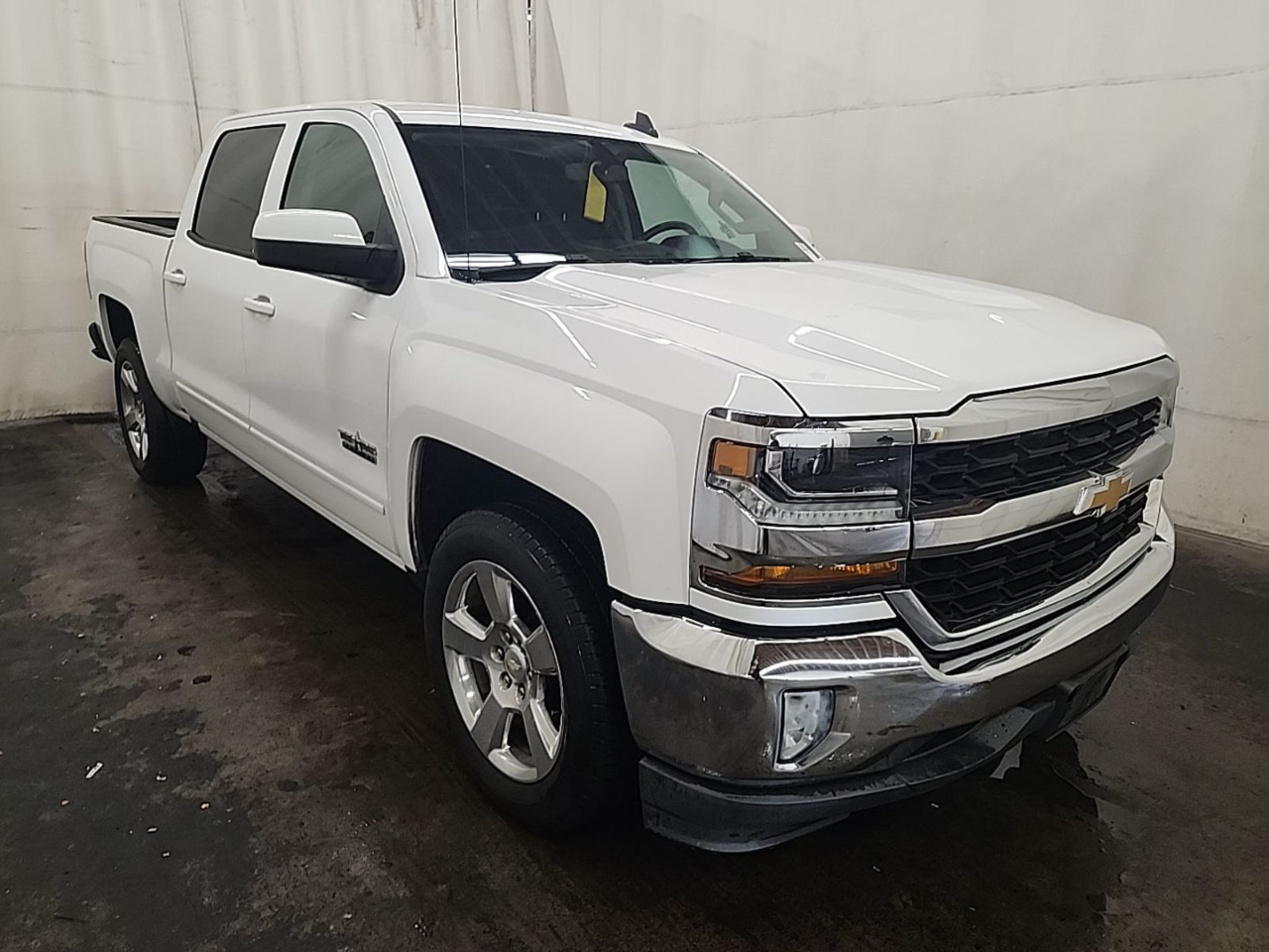 Chevrolet Silverado 1500 2WD Crew Cab 143.5" LT w/1LT 2017