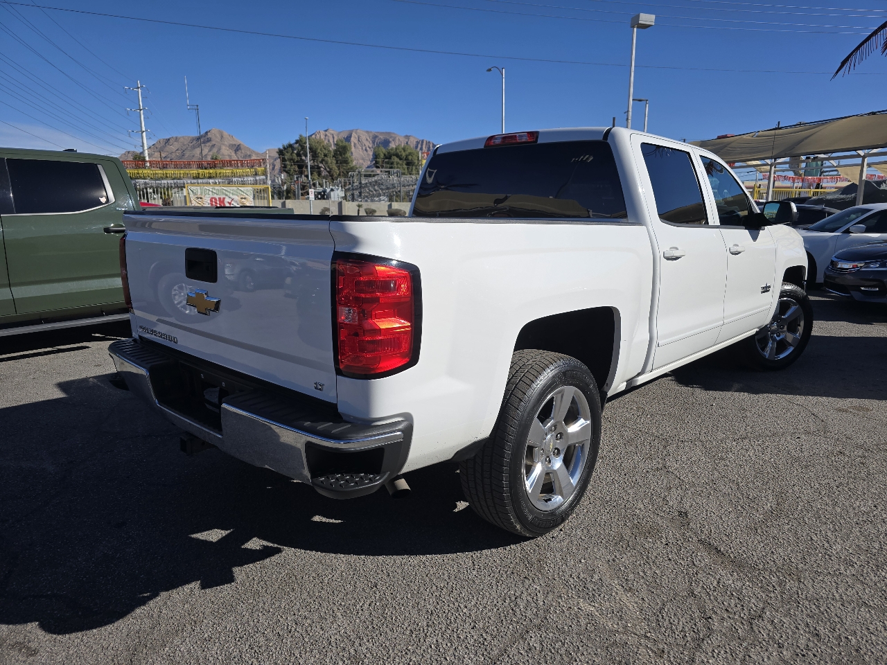 Chevrolet Silverado 1500 2WD Crew Cab 143.5" LT w/1LT 2017