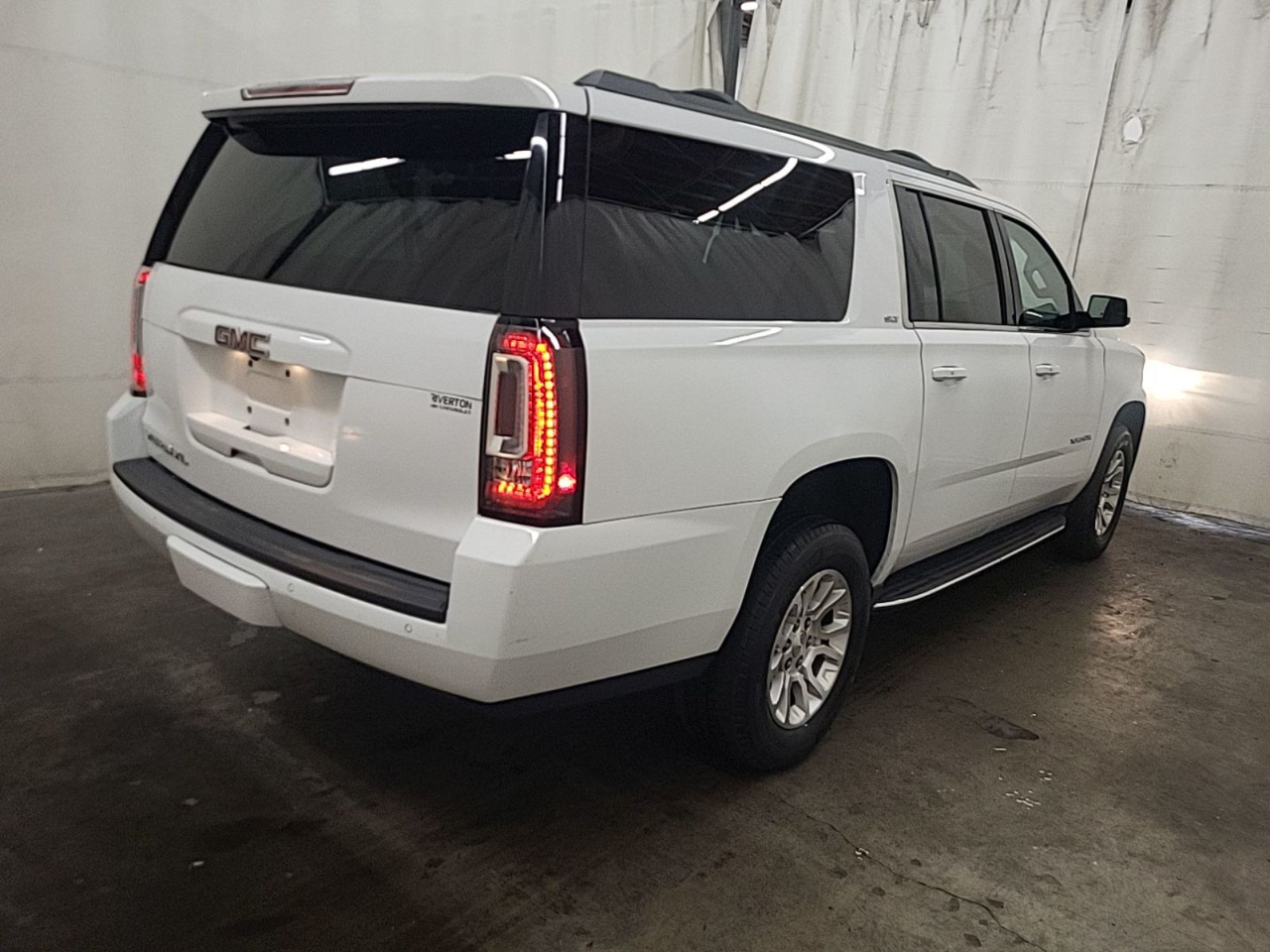 GMC Yukon XL 4WD 4dr SLT 2019