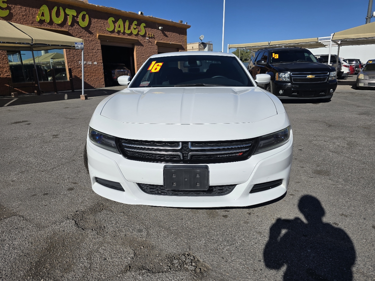 Dodge Charger 4dr Sdn SE RWD 2016