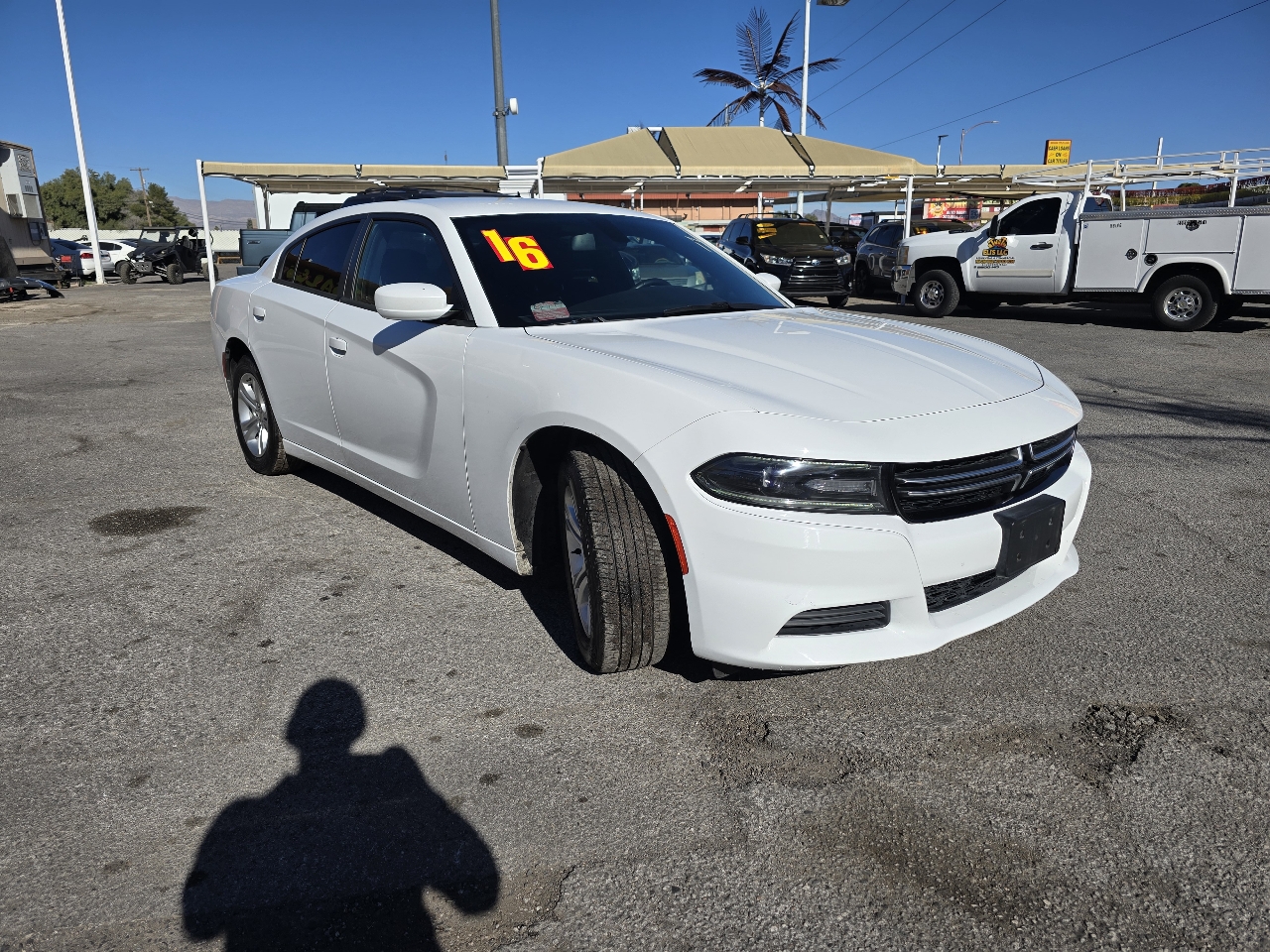 Dodge Charger 4dr Sdn SE RWD 2016
