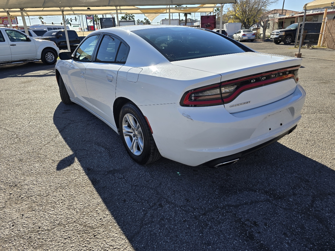 Dodge Charger 4dr Sdn SE RWD 2016