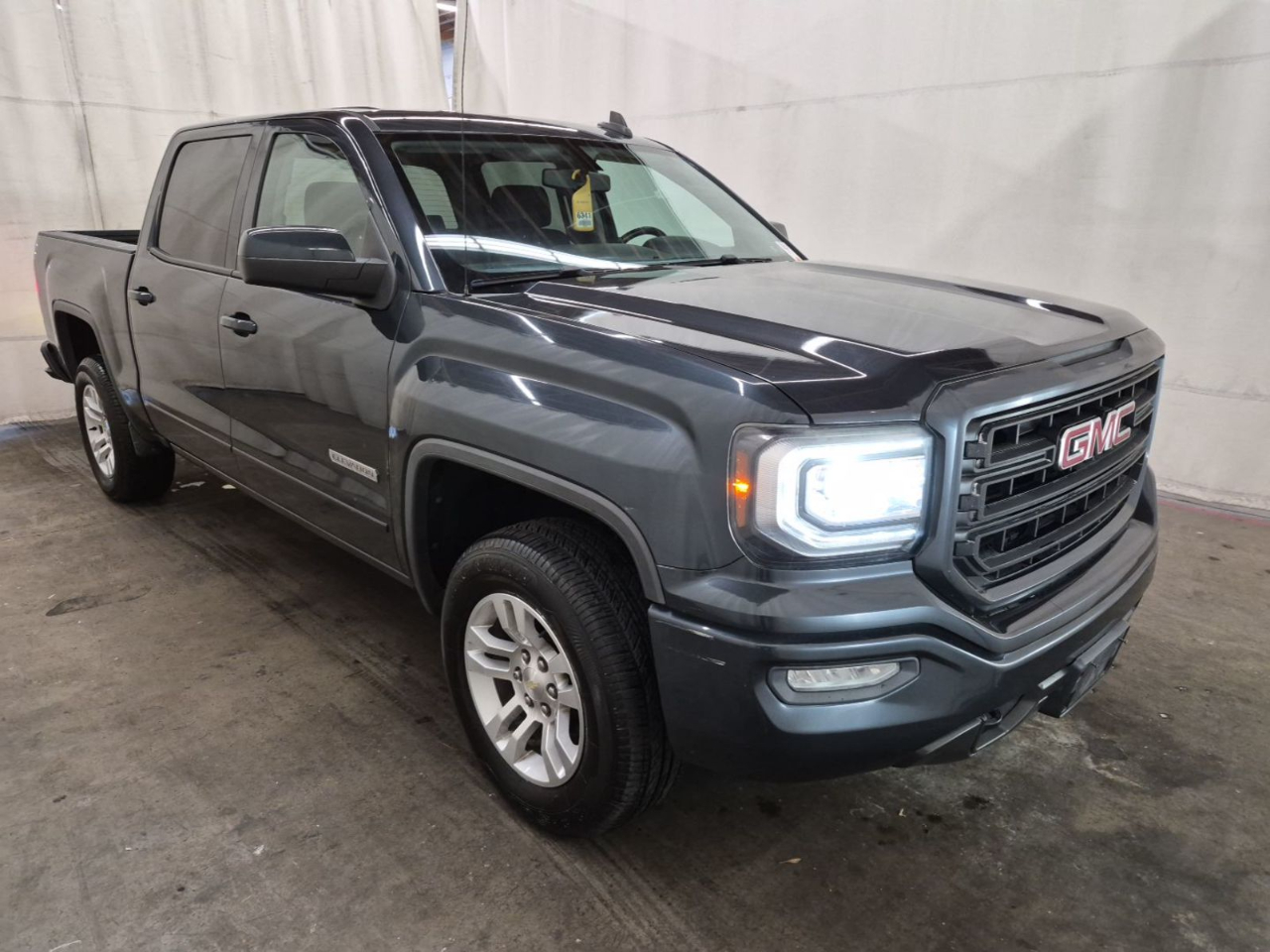 GMC Sierra 1500 2WD Crew Cab 143.5" SLE 2017