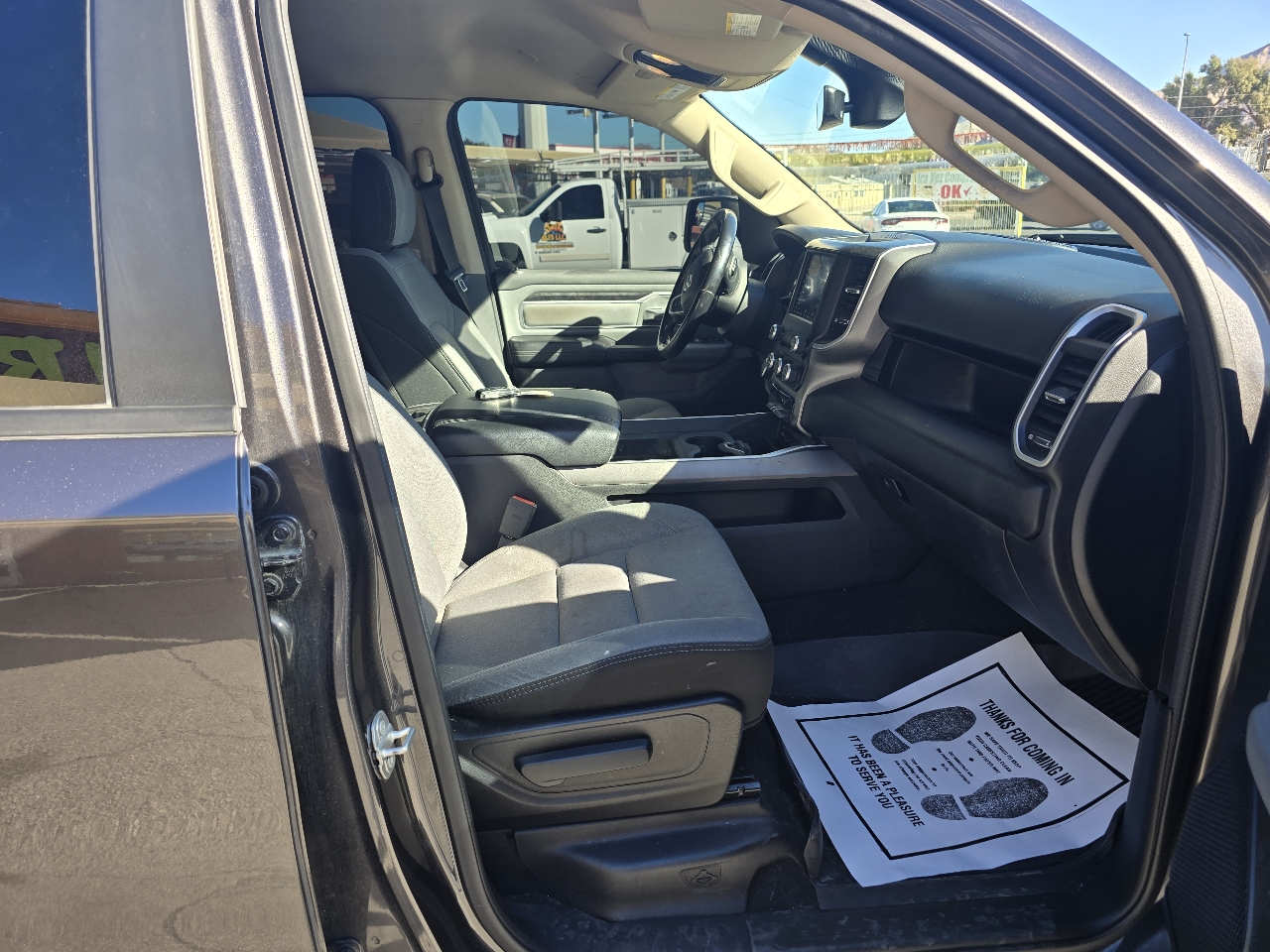 RAM 1500 Big Horn/Lone Star 4x4 Crew Cab 5'7" Box 2019