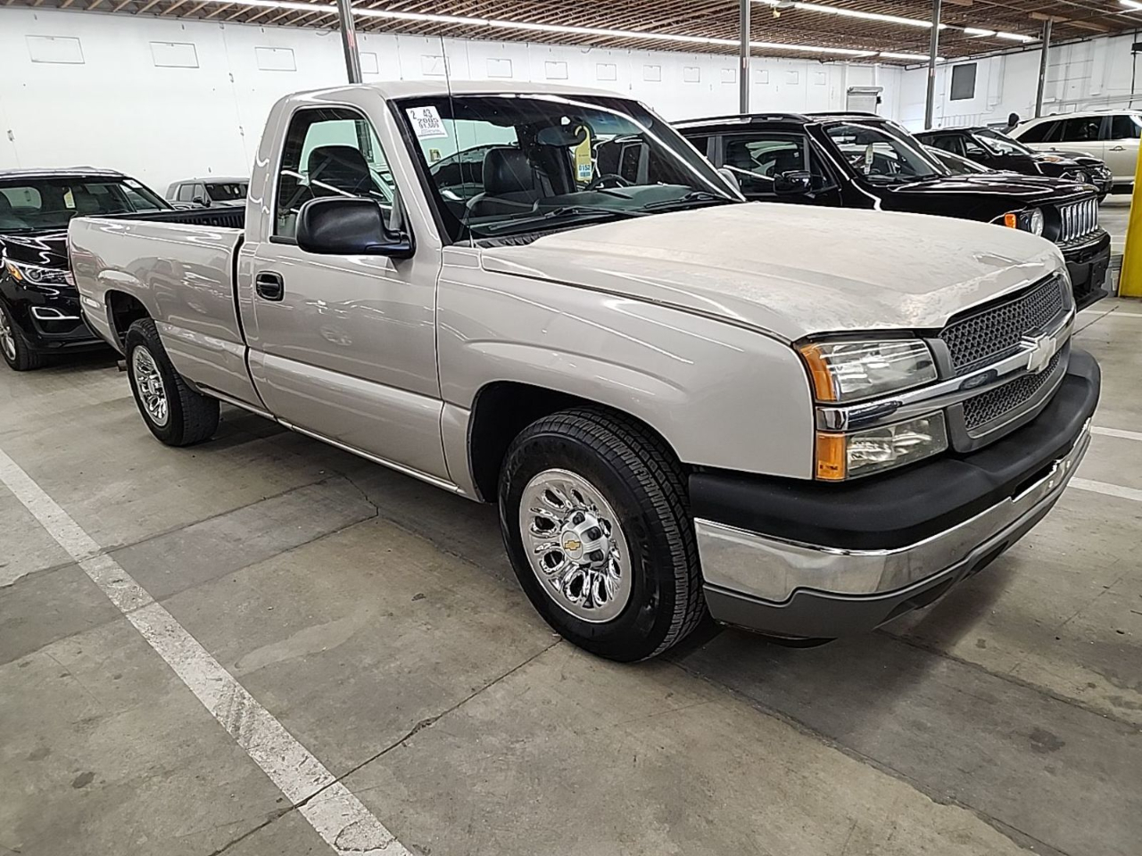 Chevrolet Silverado 1500 Reg Cab 133.0" WB Work Truck 2005