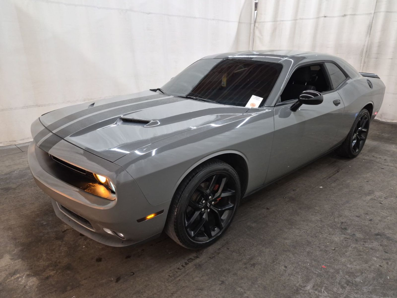 Dodge Challenger SXT RWD 2019