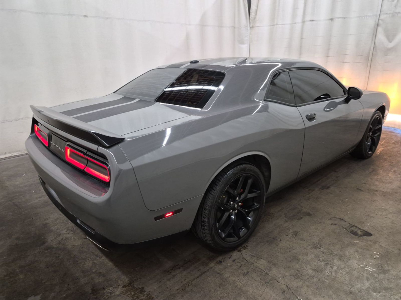 Dodge Challenger SXT RWD 2019